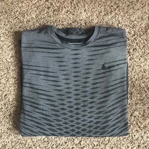 Nike L Dri-Fit Shirt